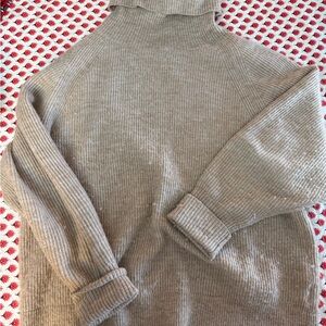 Quince Mongolian Cashmere Beige Ribbed Sweater
